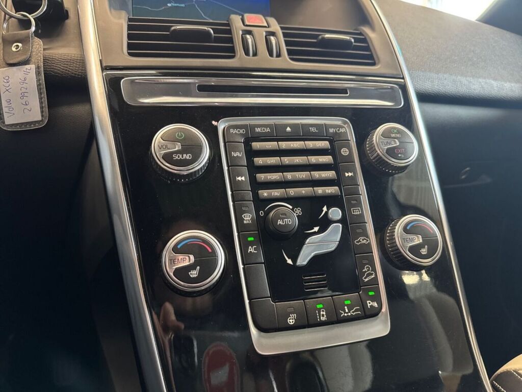 Volvo XC60 2015 Hopea