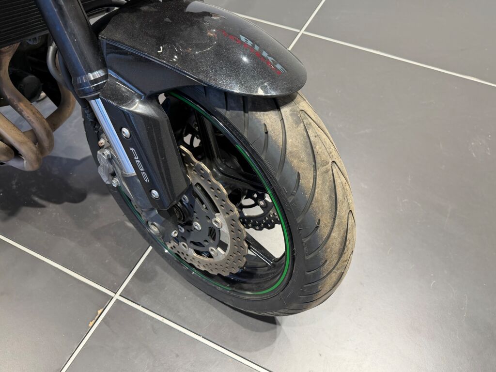 Kawasaki Z 2016 Musta