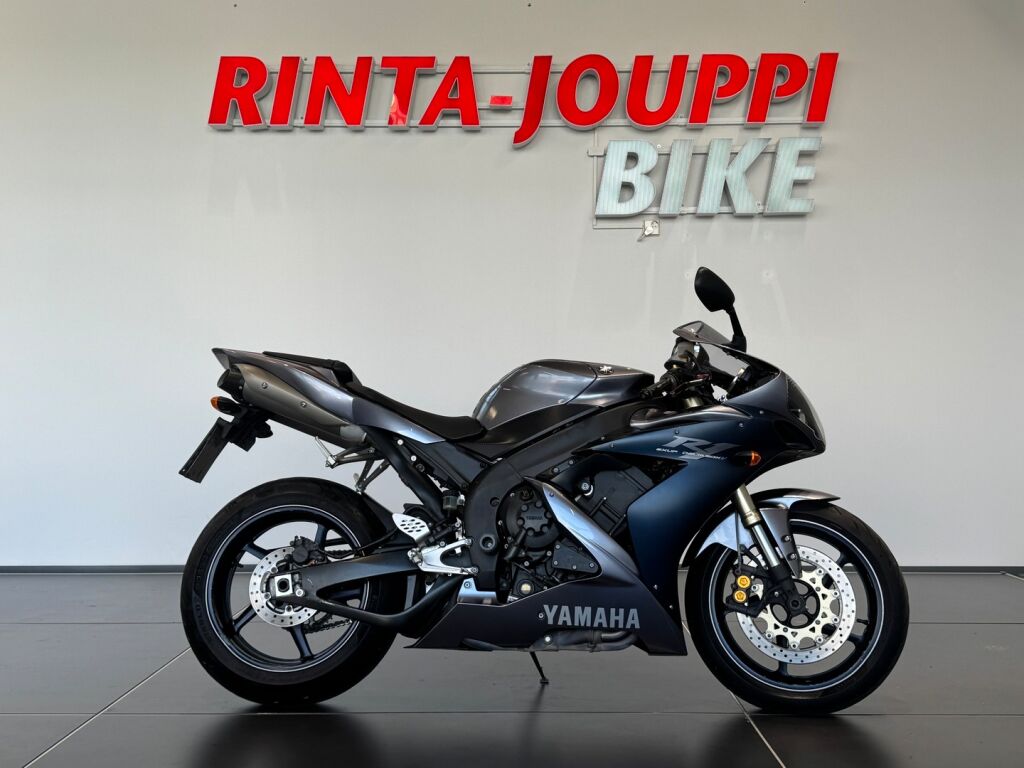 Yamaha YZF-R1 2006 Musta