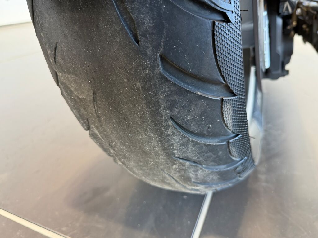 Yamaha XV 2011 Musta