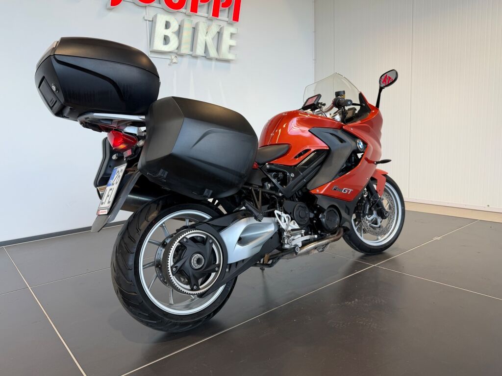 BMW F 2014 