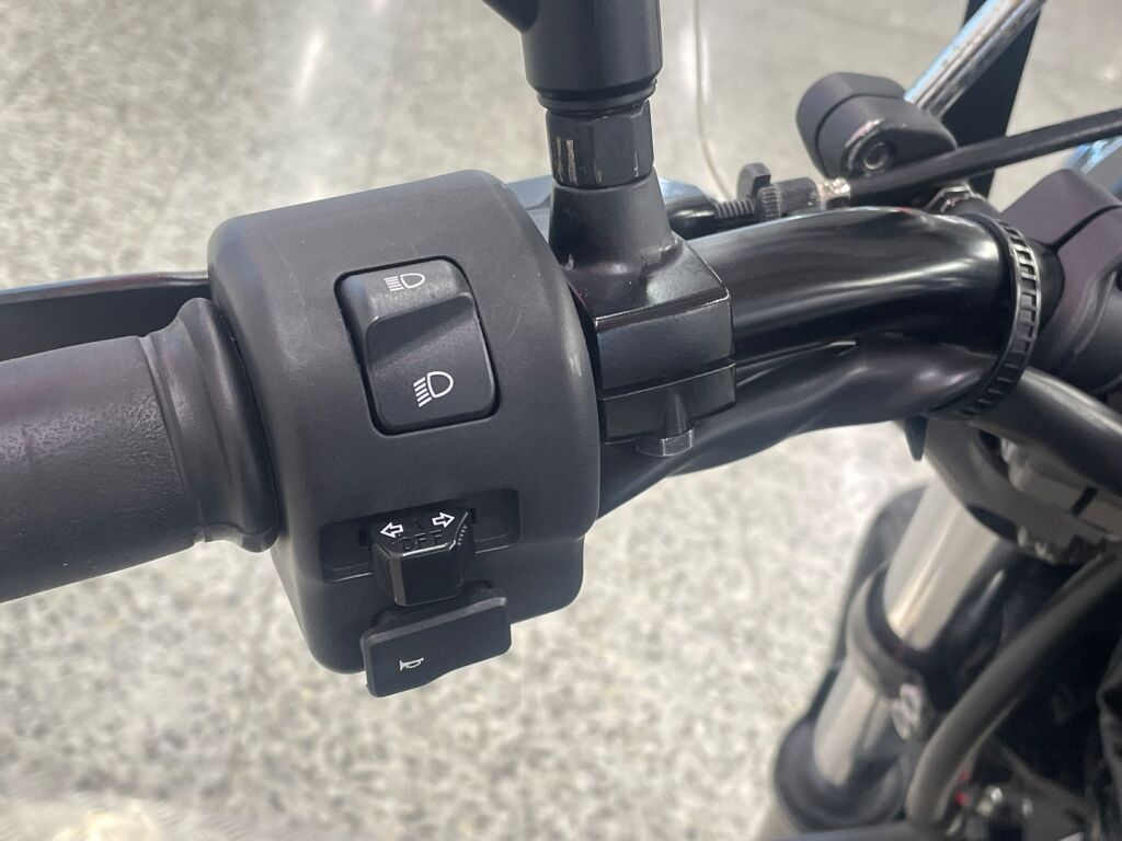 Yamaha XVS 2014 Musta