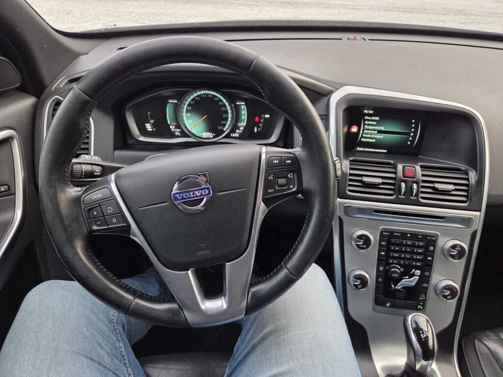 Volvo XC60 2015 Sininen