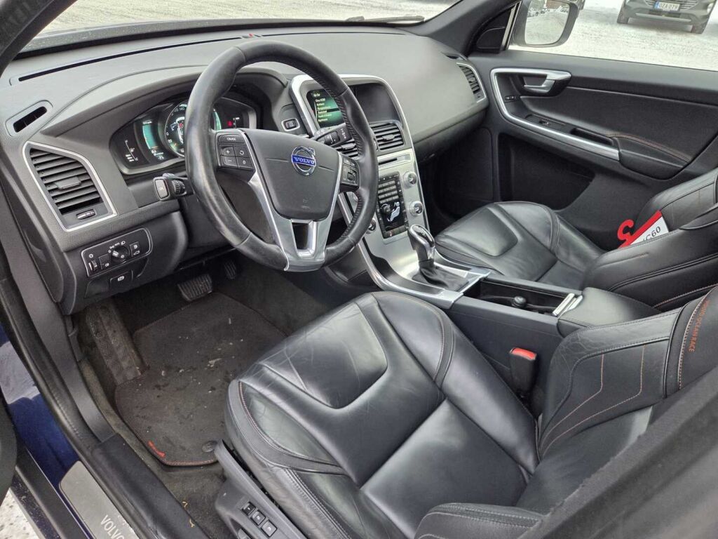 Volvo XC60 2015 Sininen