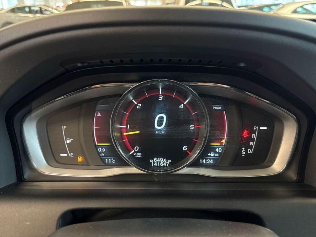 Volvo XC60 2015 Sininen