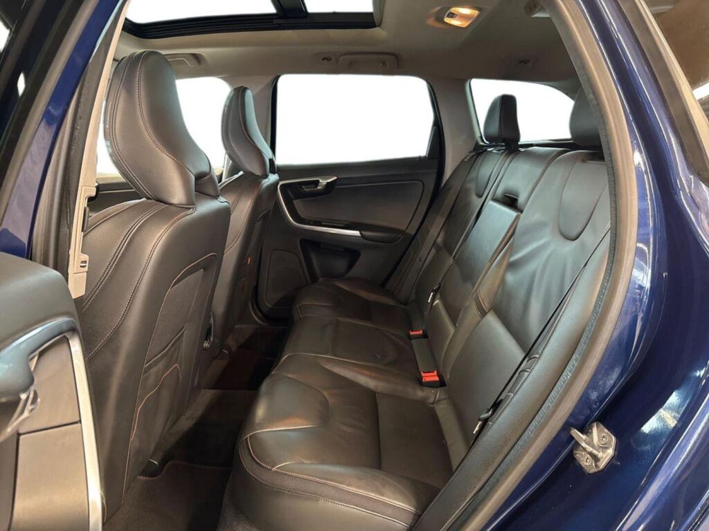 Volvo XC60 2015 Sininen