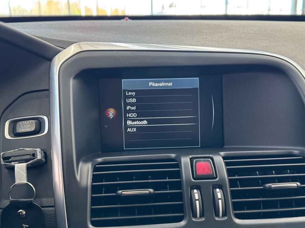 Volvo XC60 2016 Valkoinen