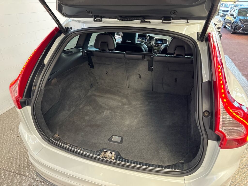 Volvo XC60 2016 Valkoinen