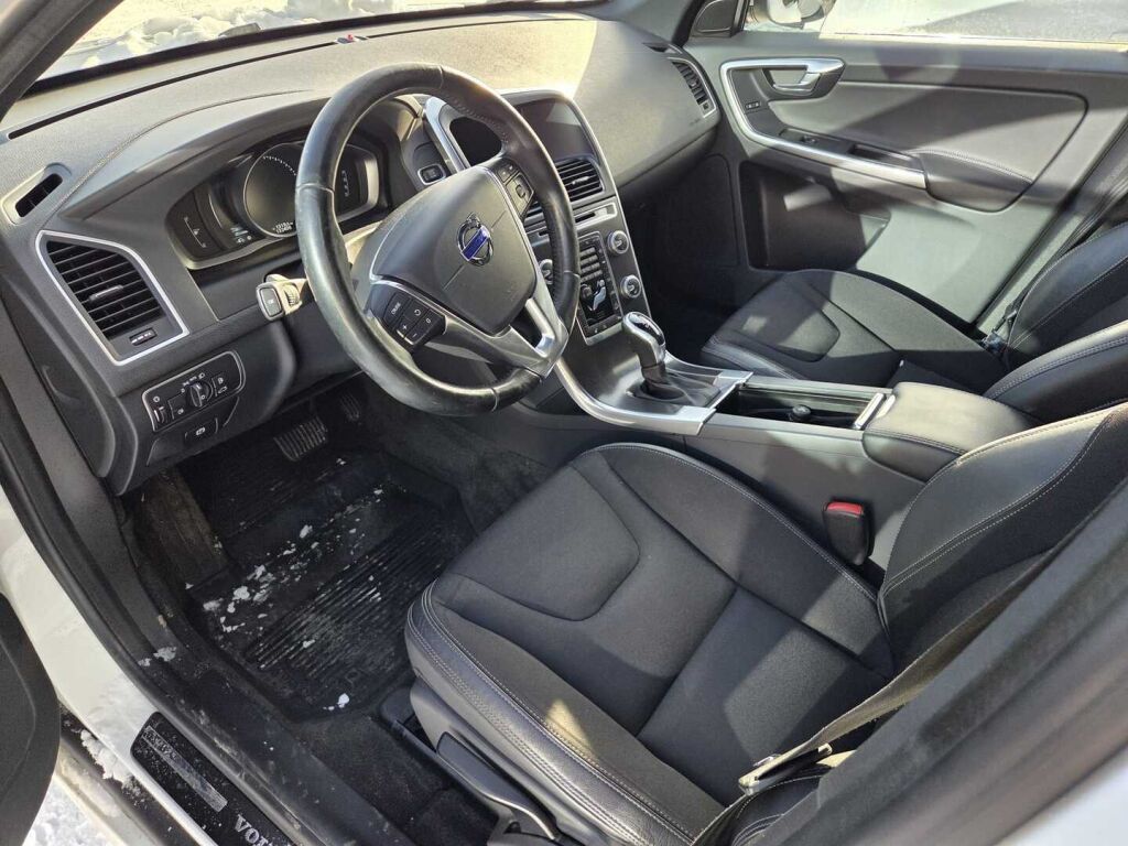 Volvo XC60 2016 Valkoinen