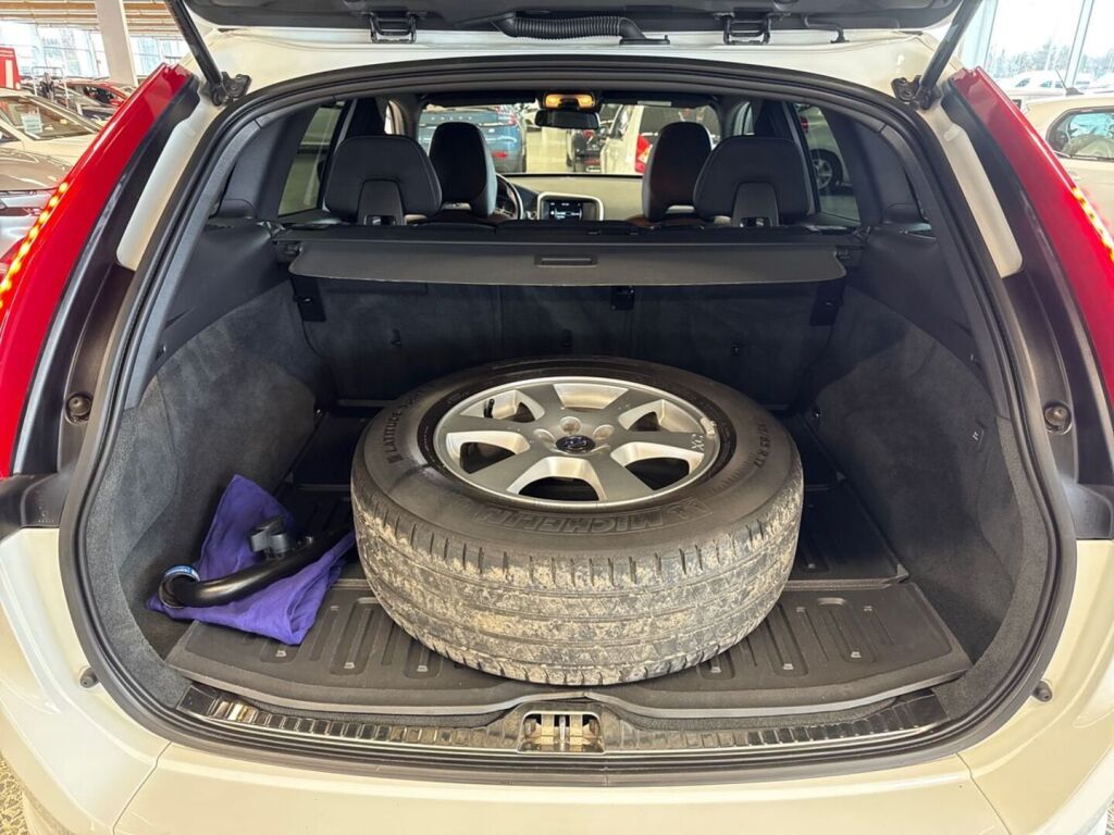 Volvo XC60 2016 Valkoinen