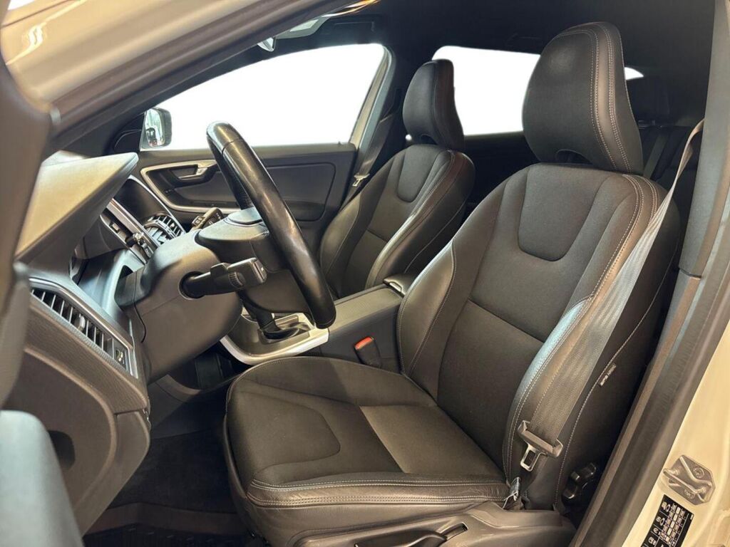 Volvo XC60 2016 Valkoinen