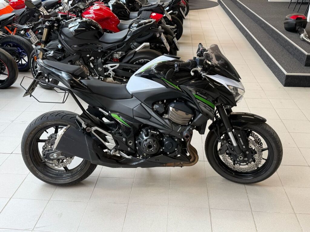 Kawasaki Z 2017 Punainen