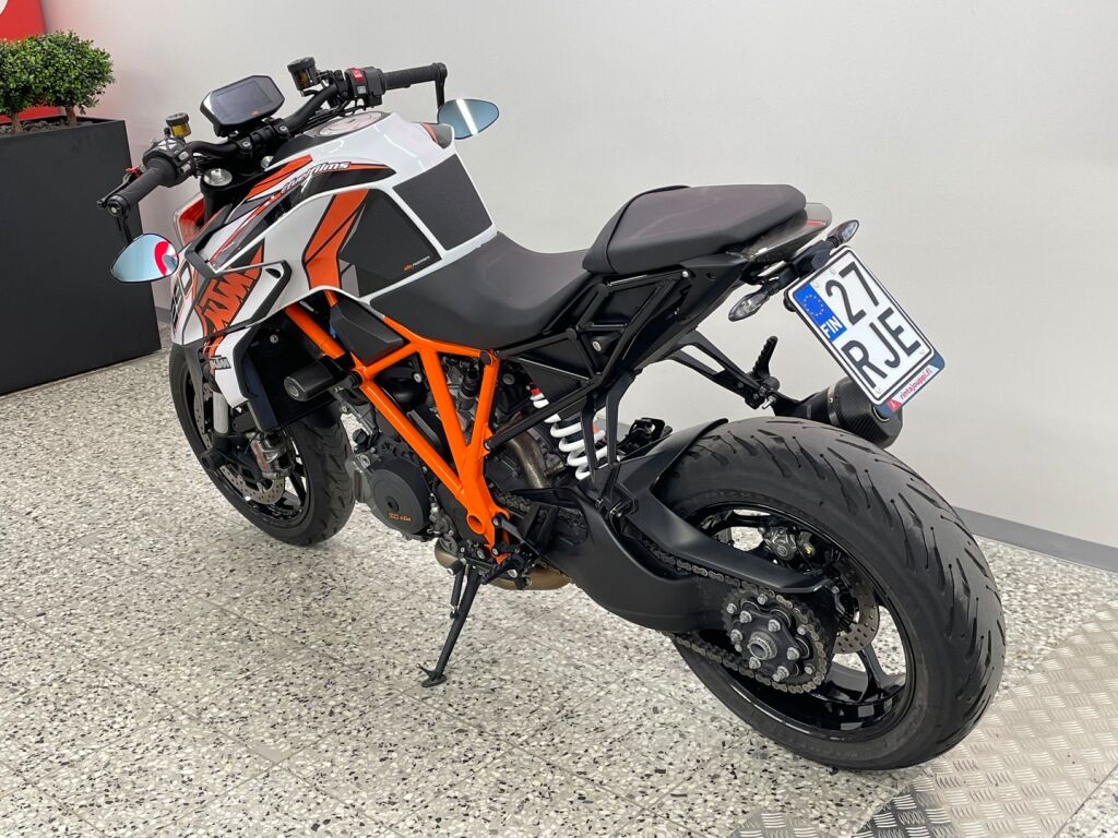 Ktm 1290 2019 moniväri