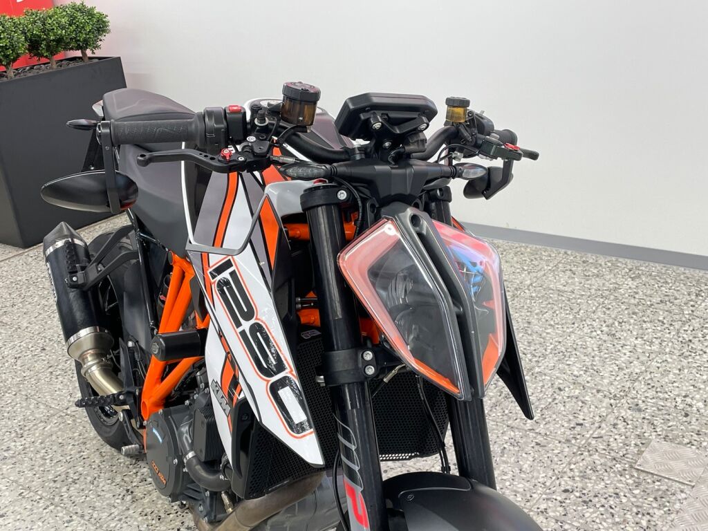 Ktm 1290 2019 moniväri