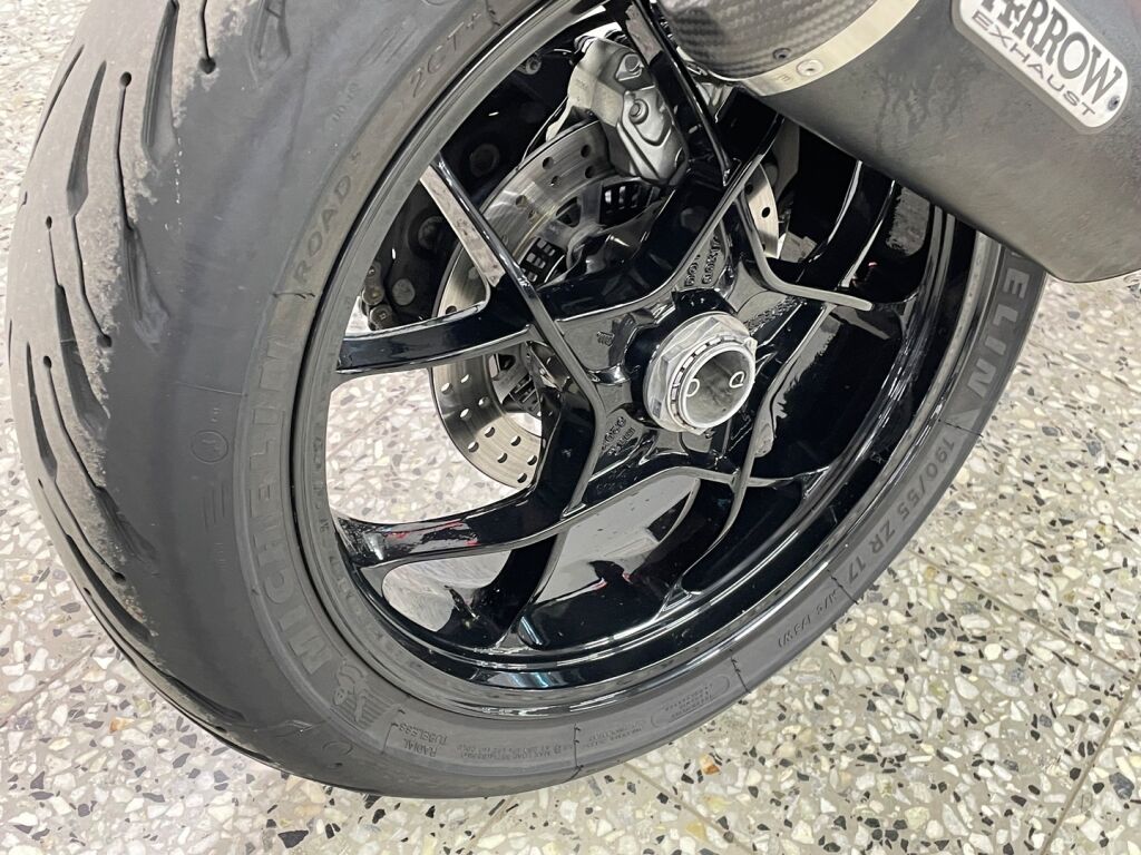 Ktm 1290 2019 moniväri