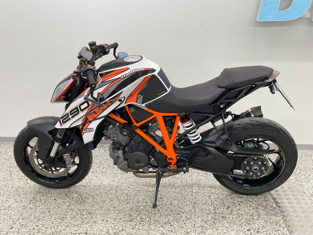Ktm 1290 2019 moniväri