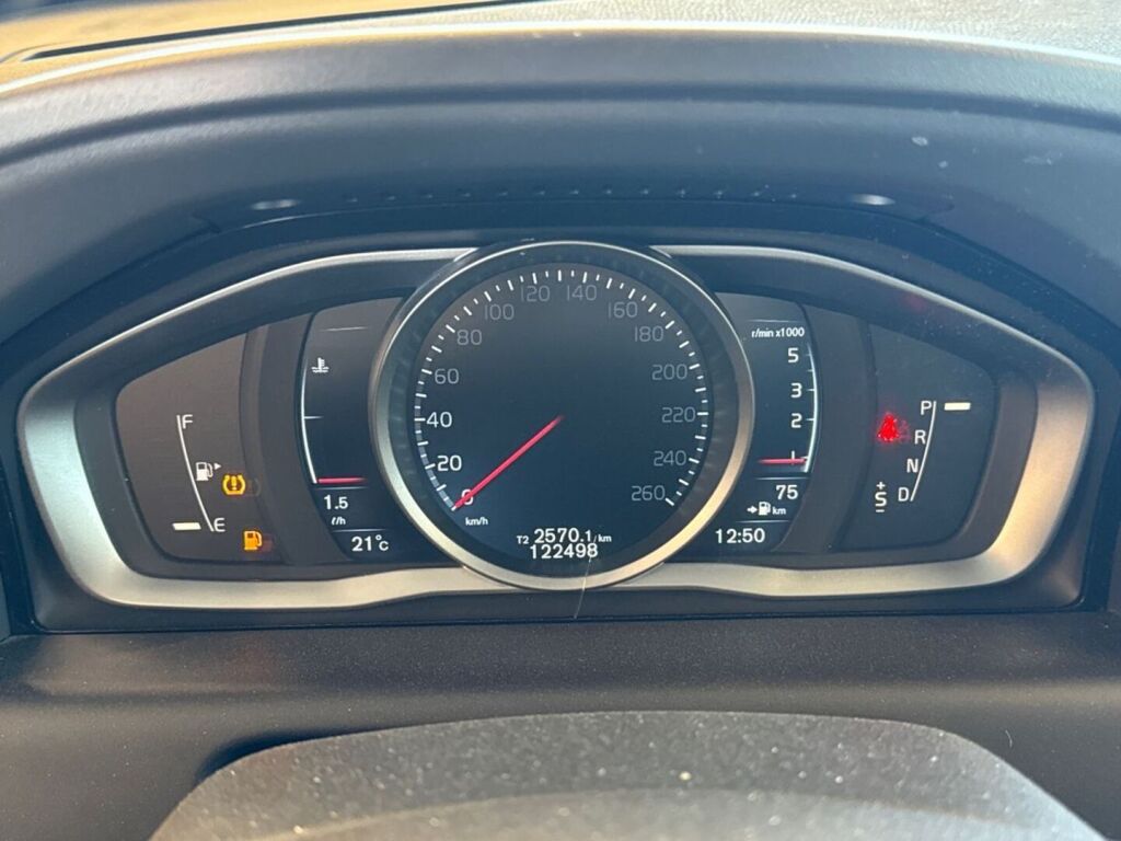 Volvo XC60 2016 Valkoinen