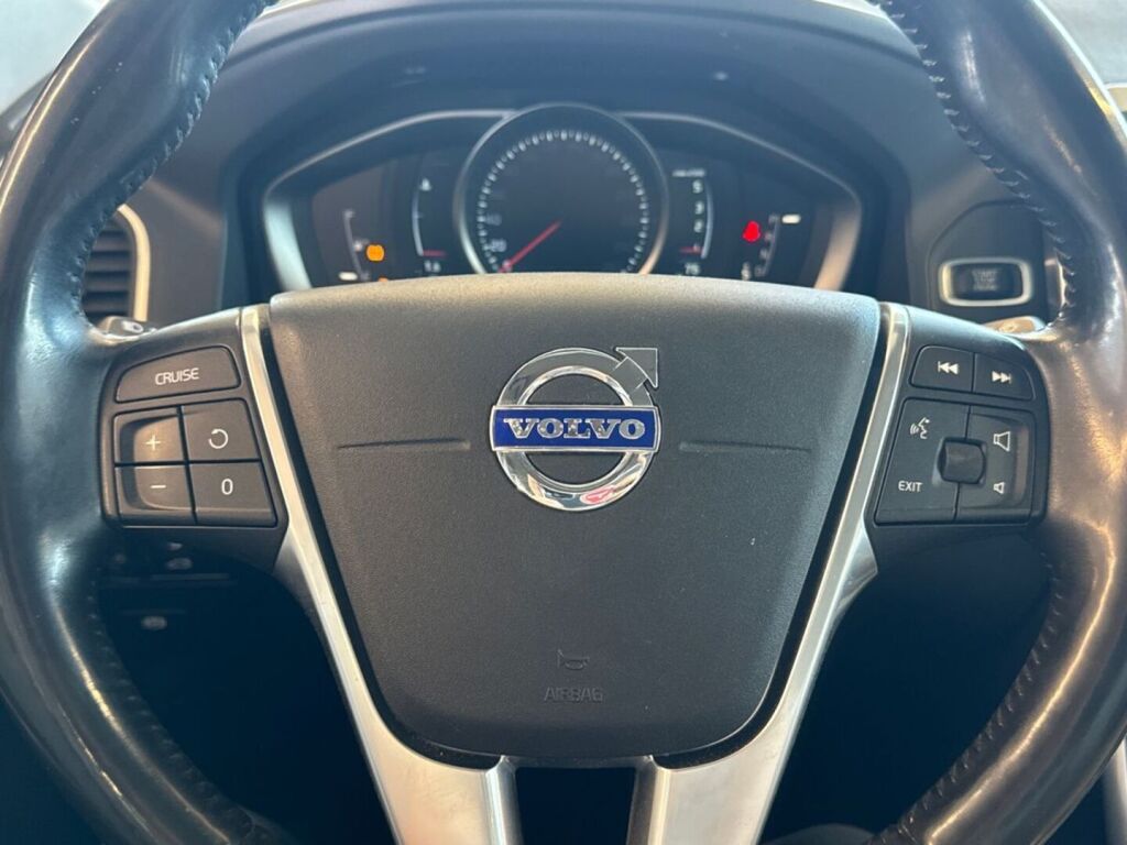 Volvo XC60 2016 Valkoinen