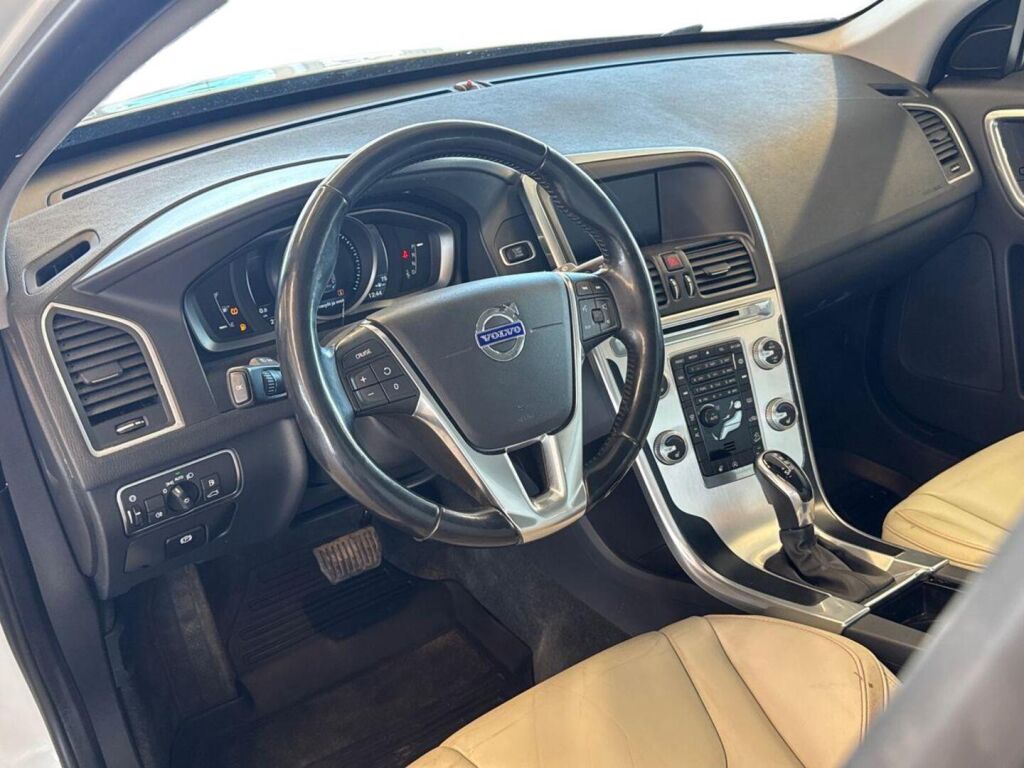 Volvo XC60 2016 Valkoinen