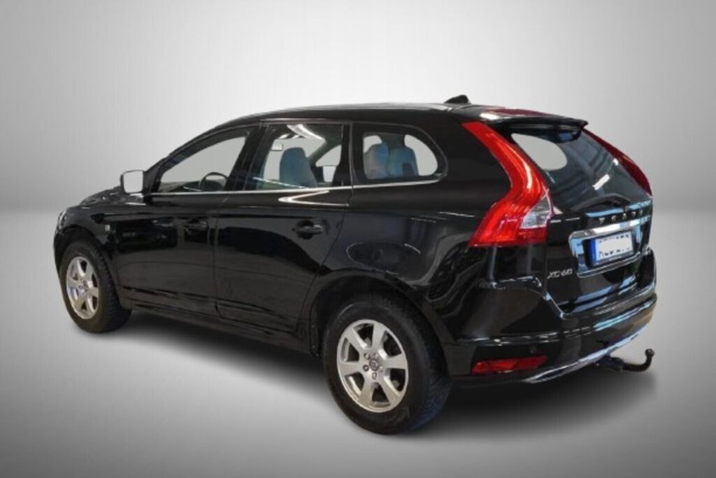 Volvo XC60 2016 Musta