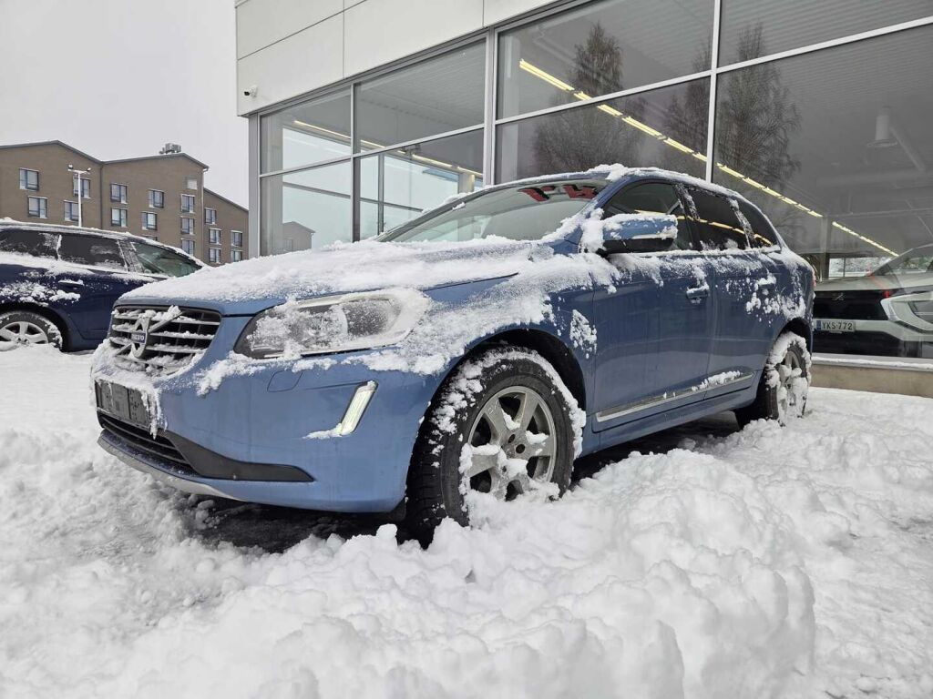 Volvo XC60 2016 Sininen