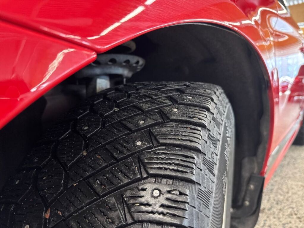 Volvo XC60 2016 Punainen (Passion Red)