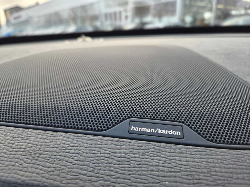 Volvo XC60 2016 Punainen (Passion Red)