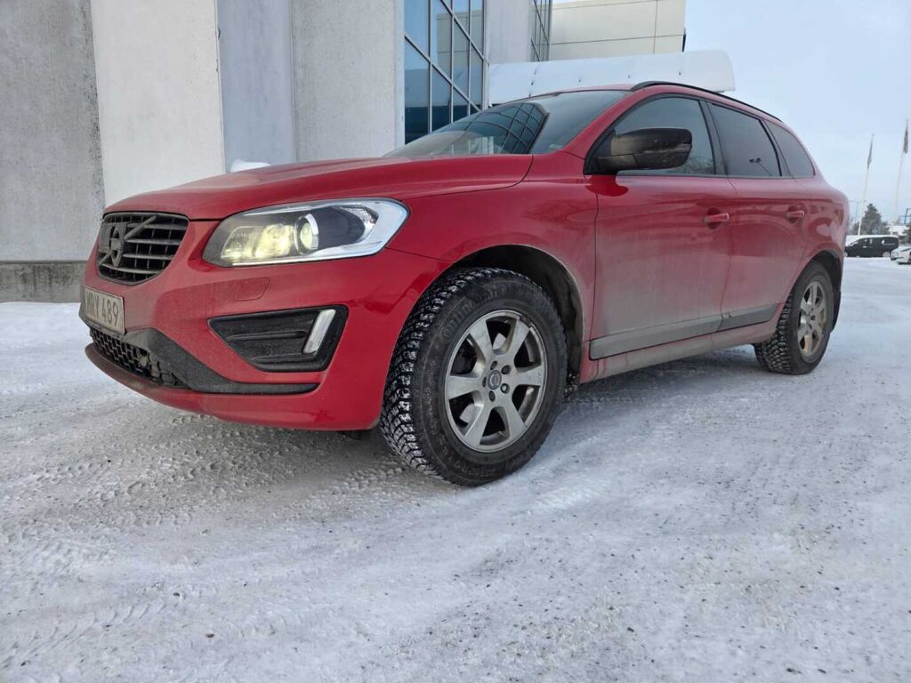 Volvo XC60 2016 Punainen (Passion Red)