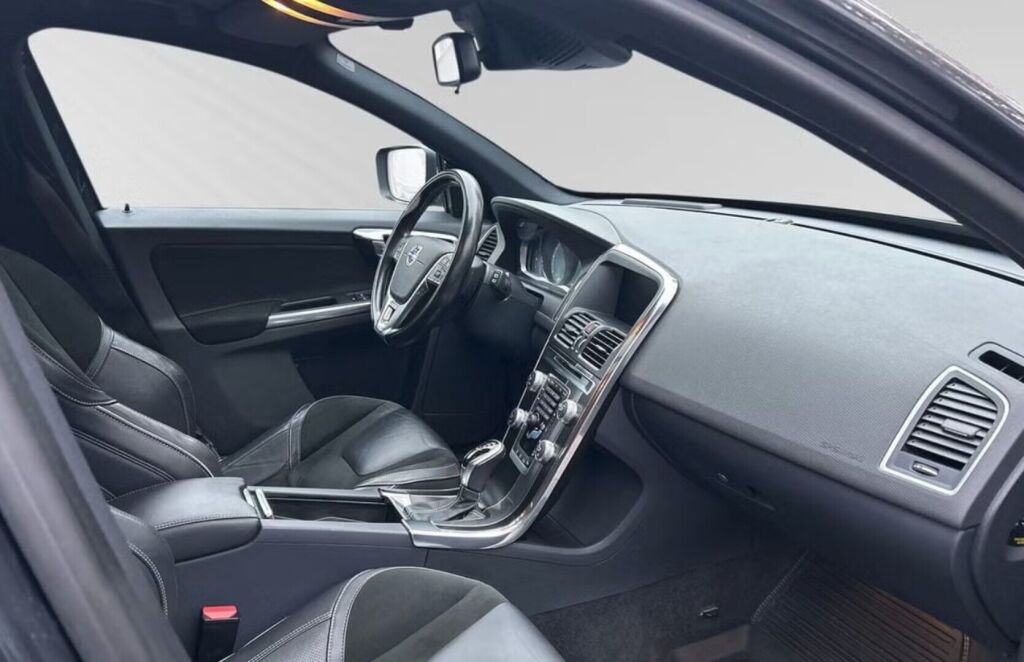 Volvo XC60 2016 Harmaa