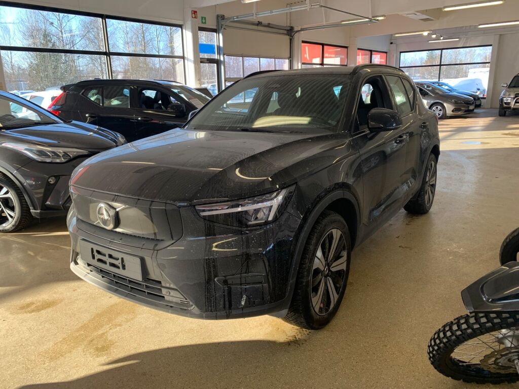 Volvo XC40 2023 