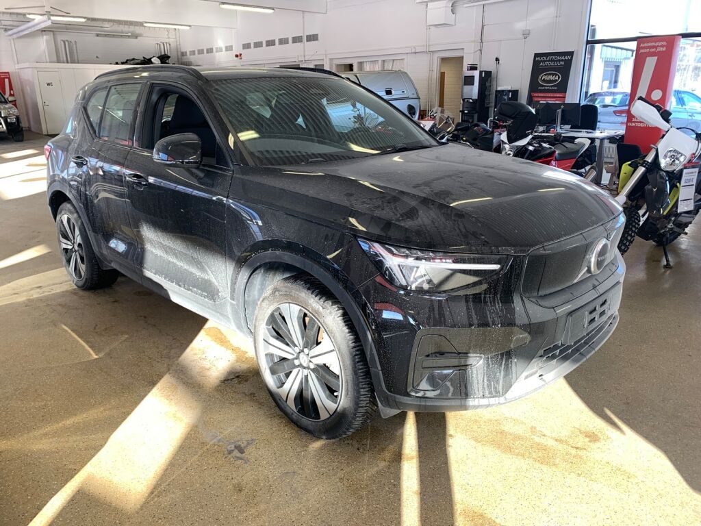 Volvo XC40 2023 