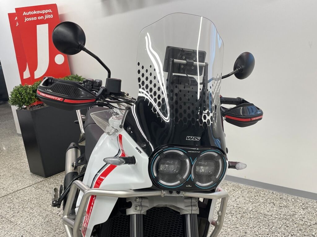 Ducati Desert X 2022 