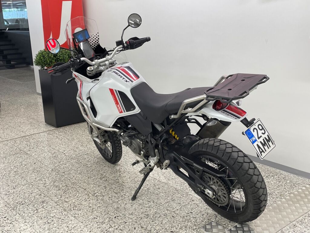 Ducati Desert X 2022 