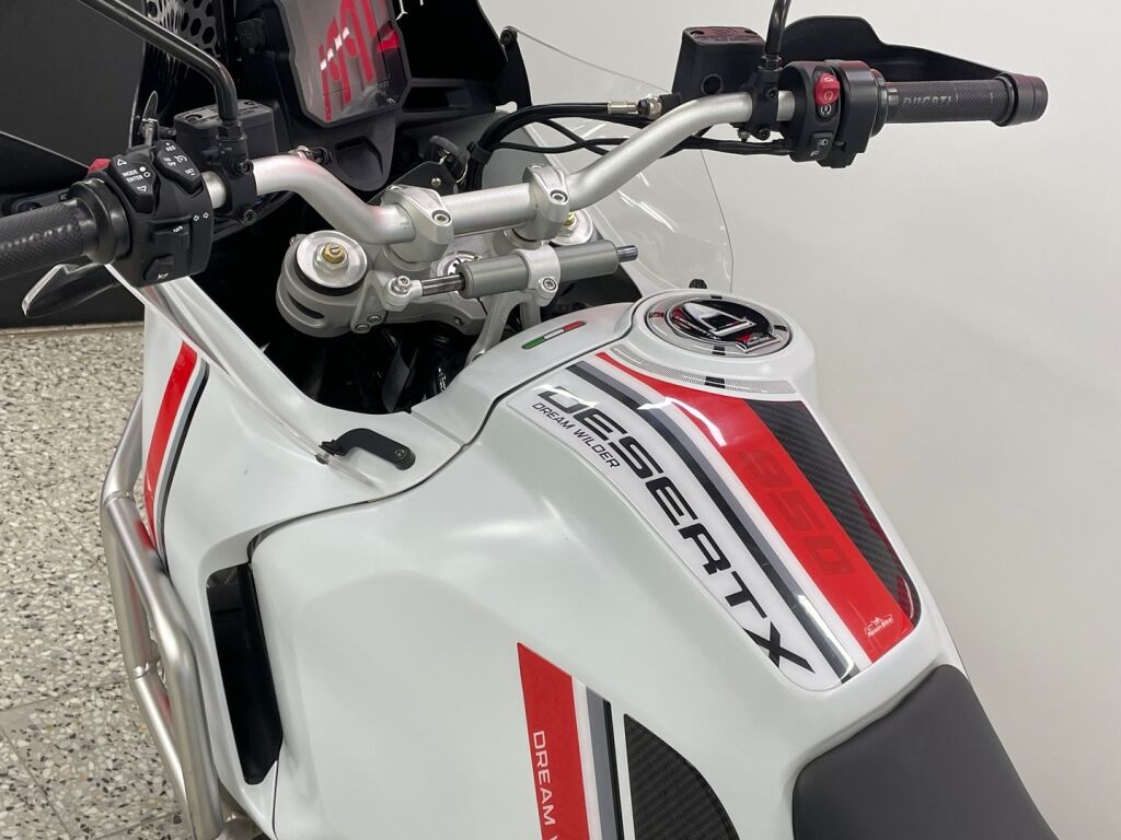 Ducati Desert X 2022 