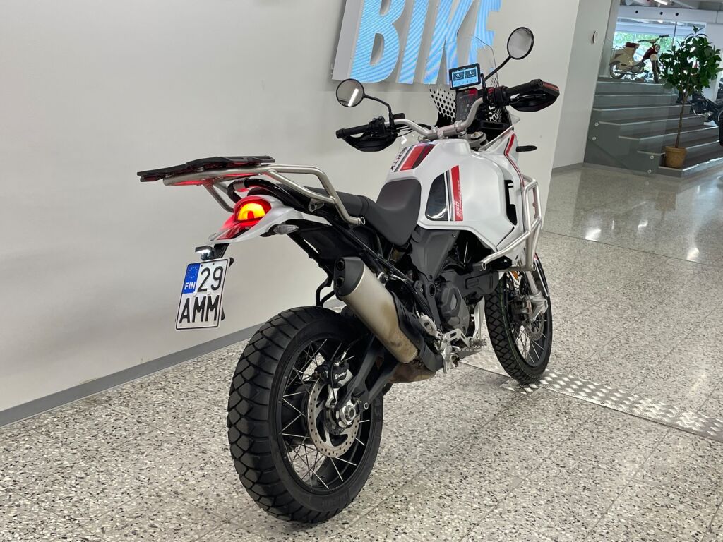 Ducati Desert X 2022 