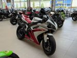 Yamaha YZF-R1 2009 Valkoinen
