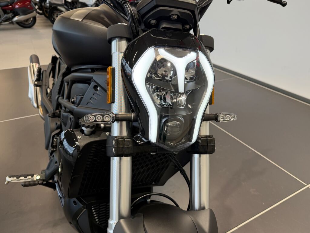 Benelli 502 CRUISER 2023 