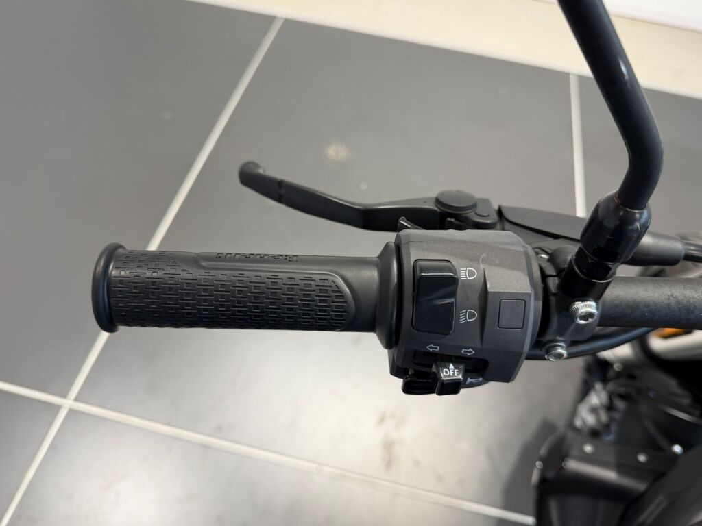 Benelli 502 CRUISER 2023 