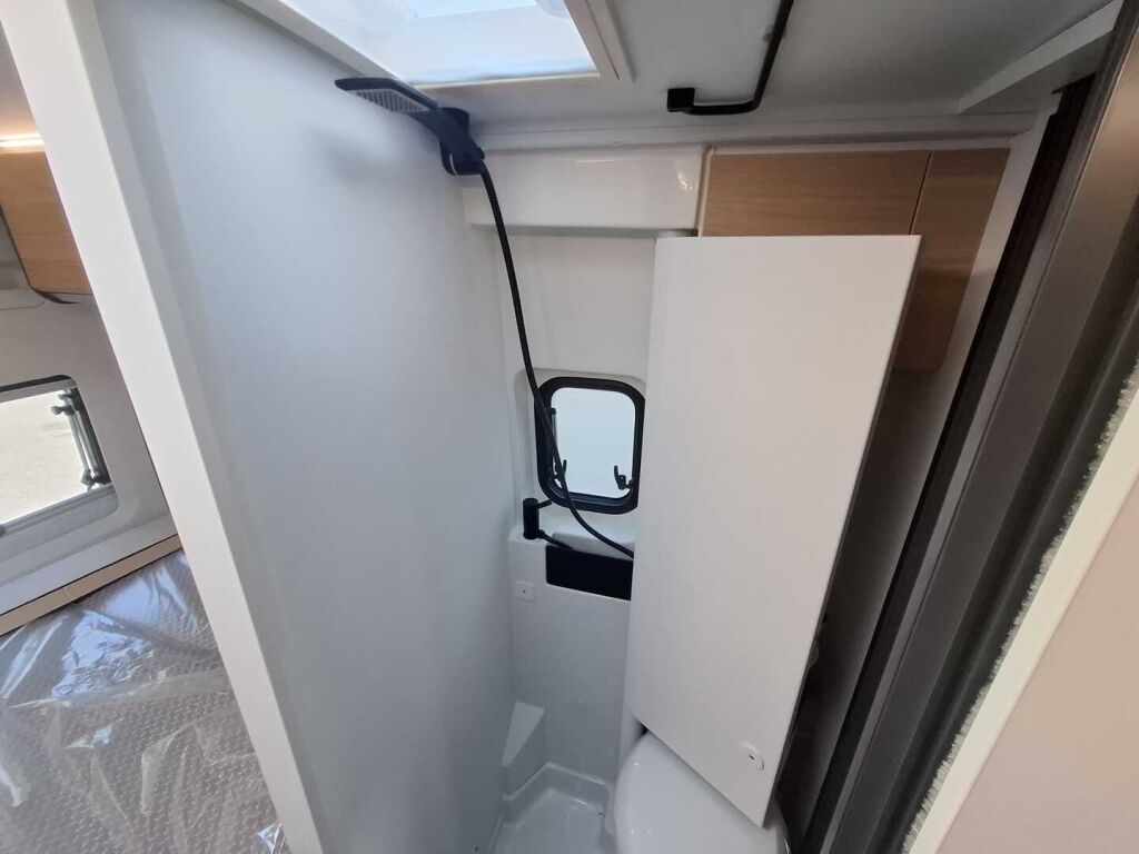 Adria TWIN 540 SPB 2025 Valkoinen