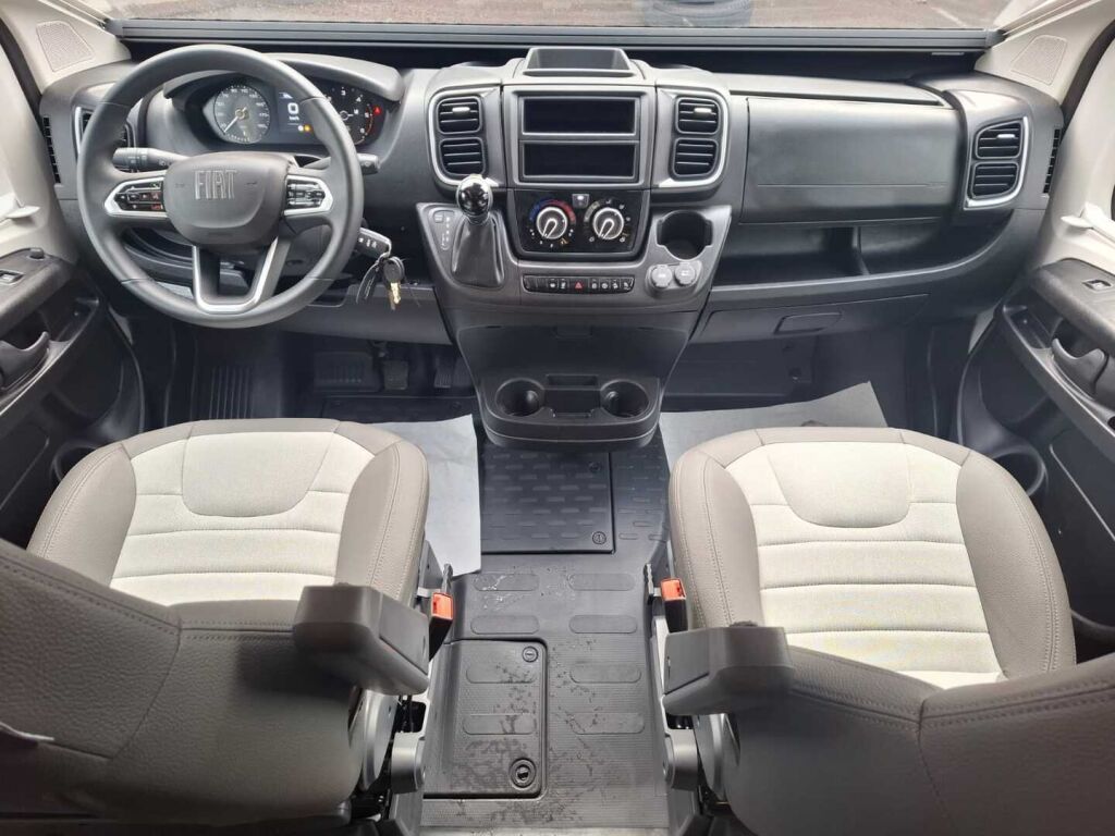 Adria TWIN 640 SLB 2025 Valkoinen