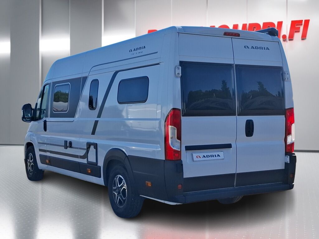 Adria TWIN 640 SLB 2025 Valkoinen