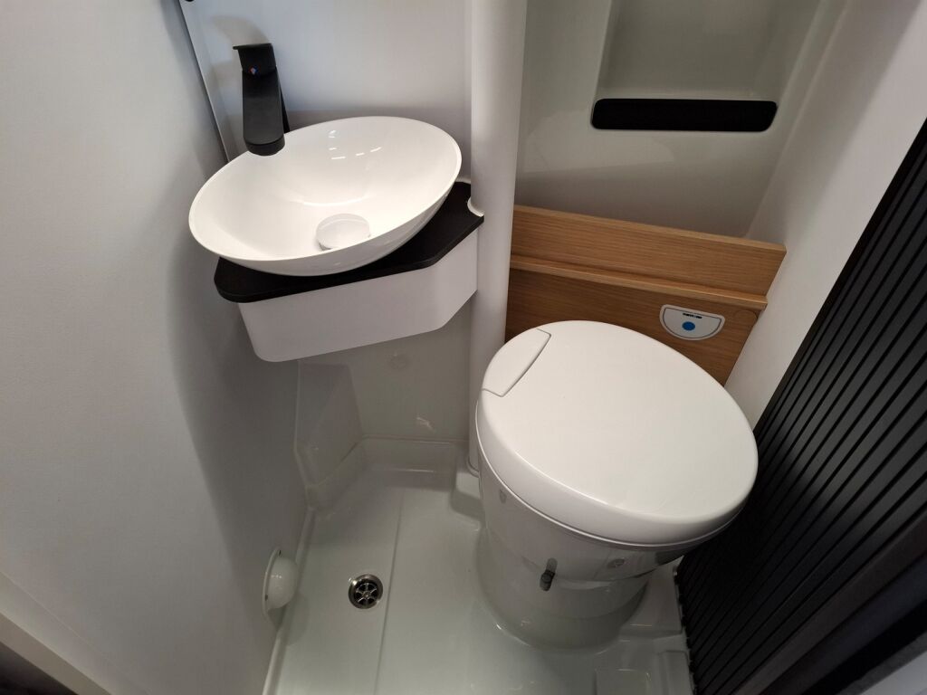 Adria TWIN 540 SPB 2025 