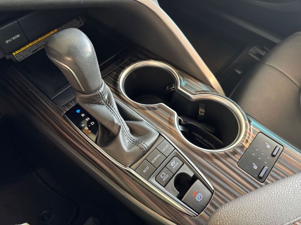 Toyota Camry 2021 Hopea