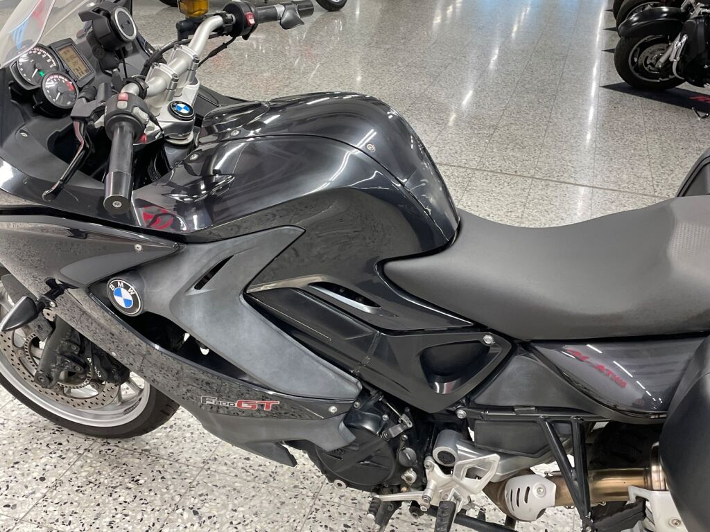 BMW F 2013 Harmaa