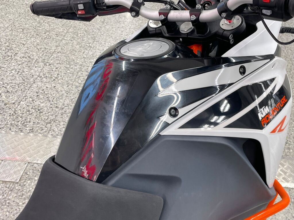 Ktm 1090 2019 