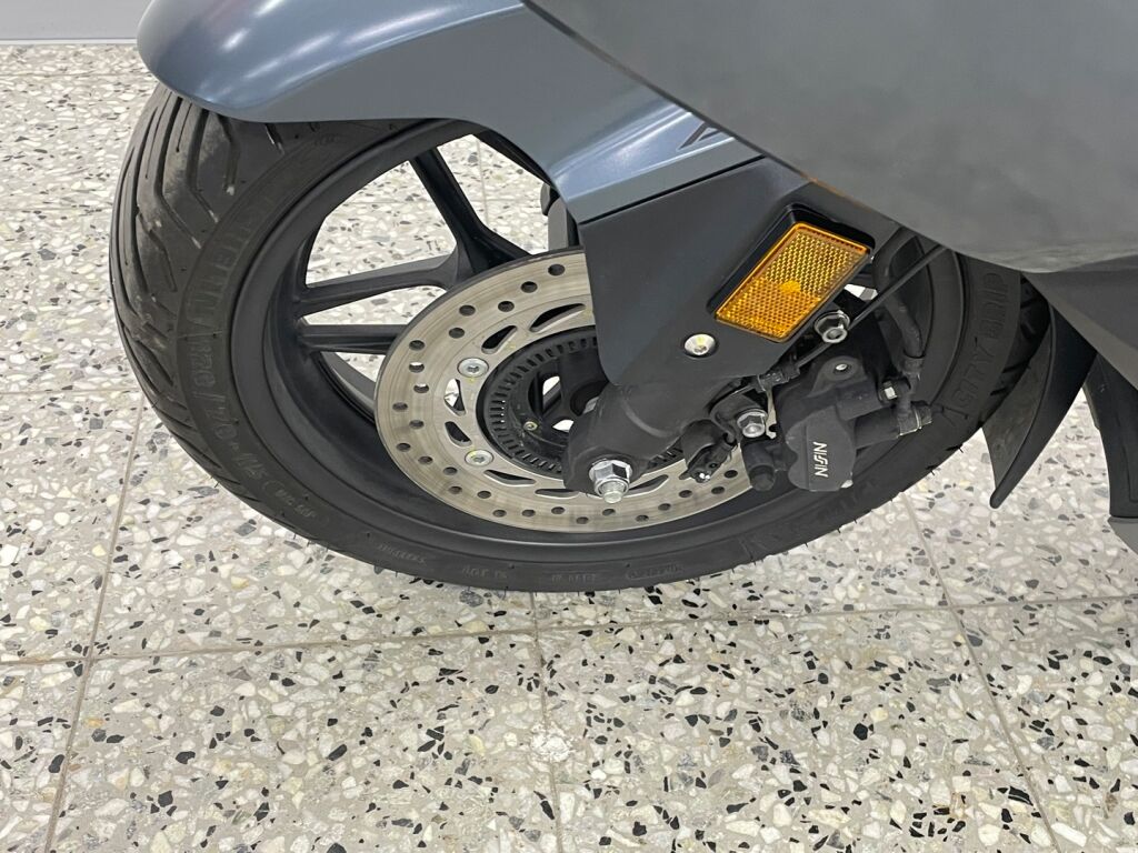 Honda FORZA 2023 