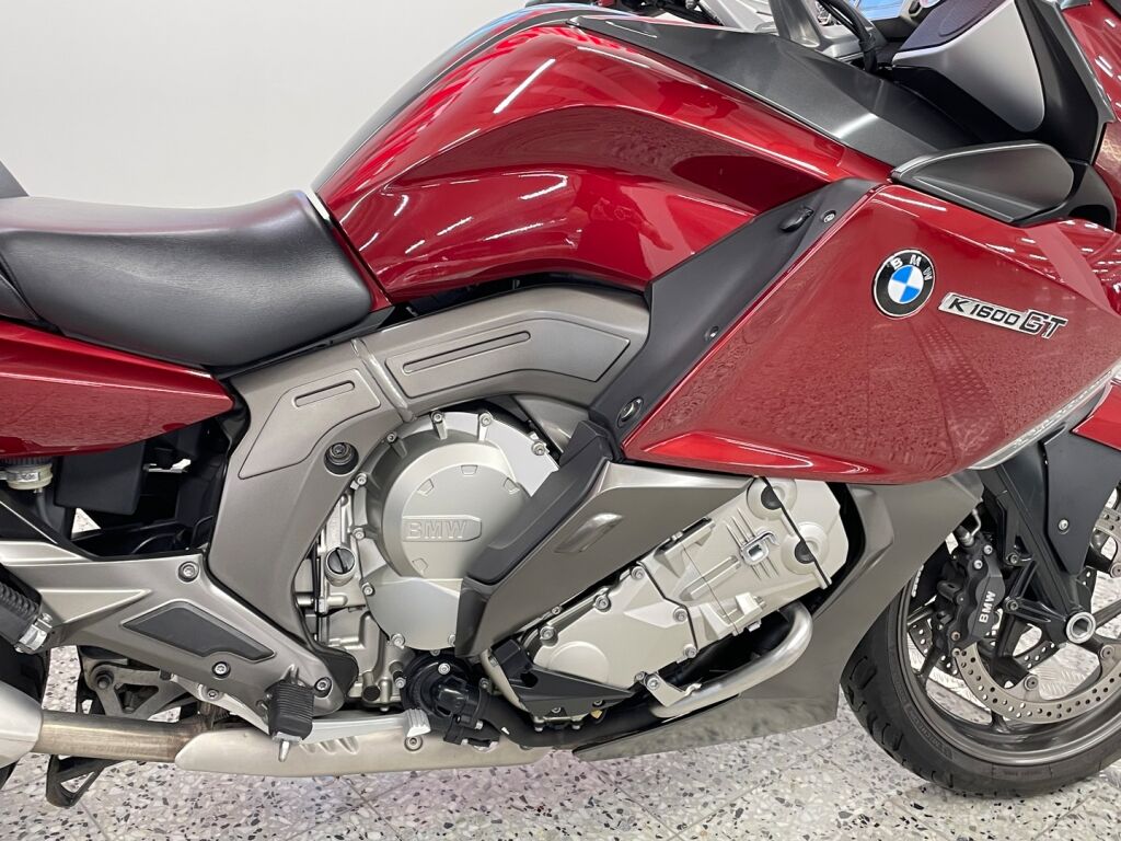 BMW K 2012 Punainen