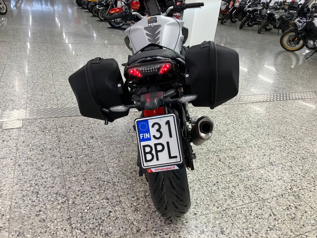 Yamaha MT-10 2021 