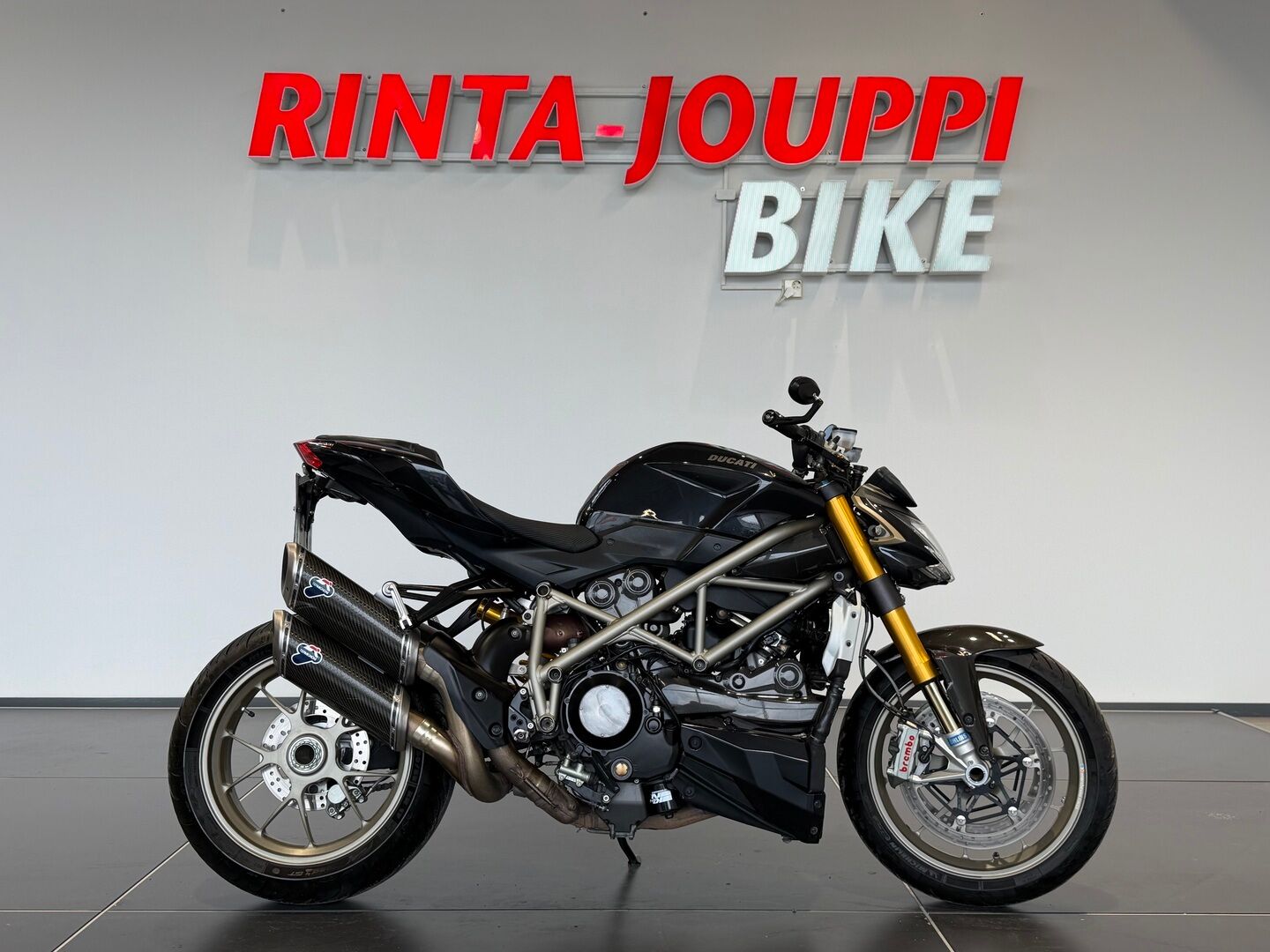 Ducati STREETFIGHTER