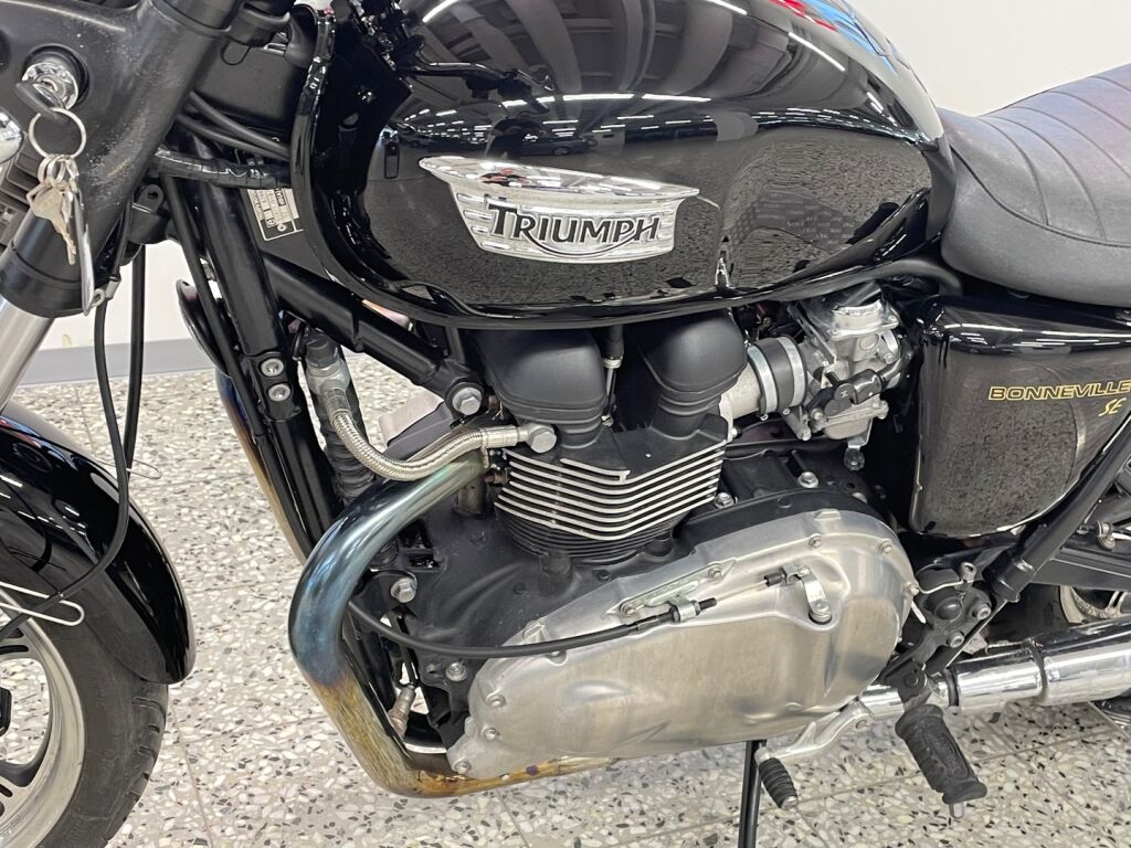 Triumph BONNEVILLE 2011 